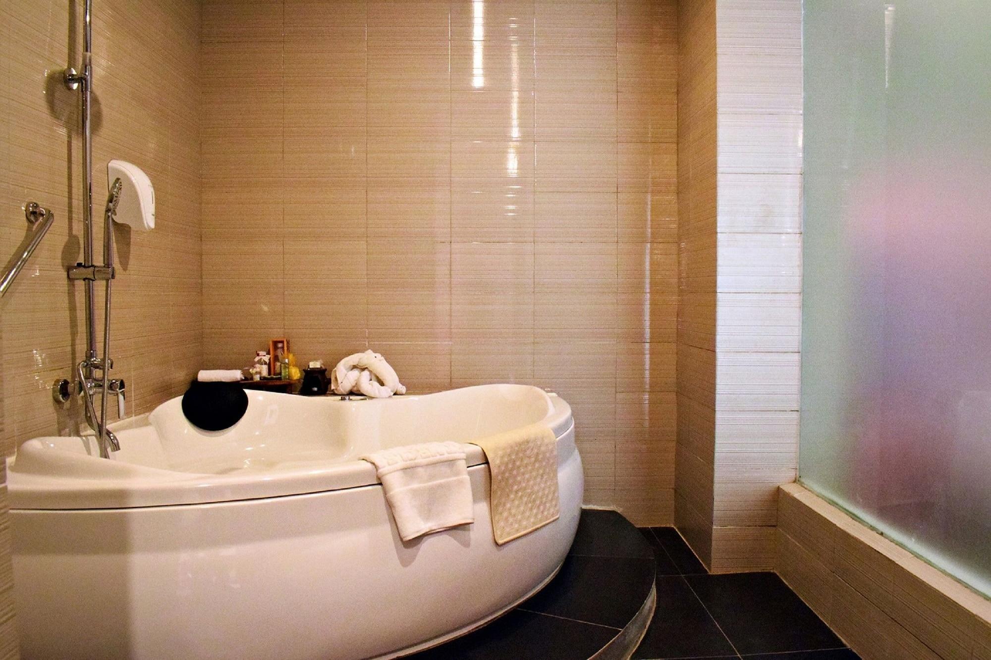 Meotel Purwokerto Eksteriør bilde