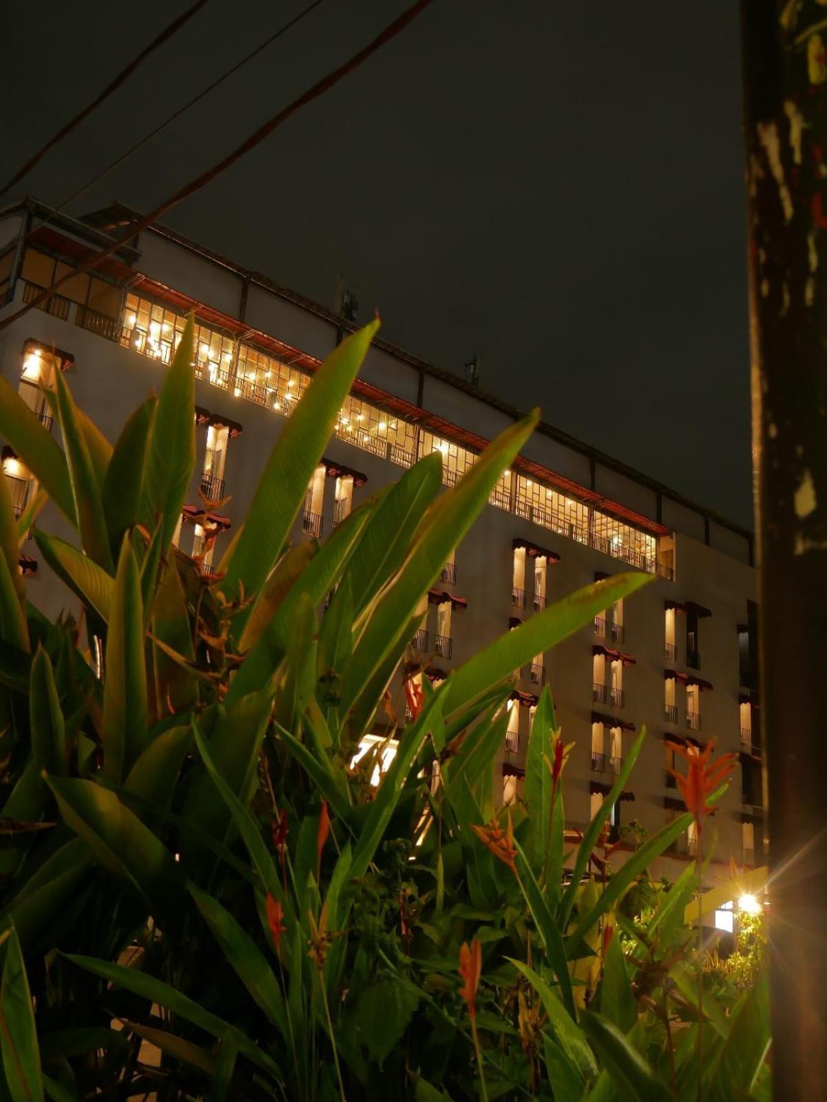Meotel Purwokerto Eksteriør bilde