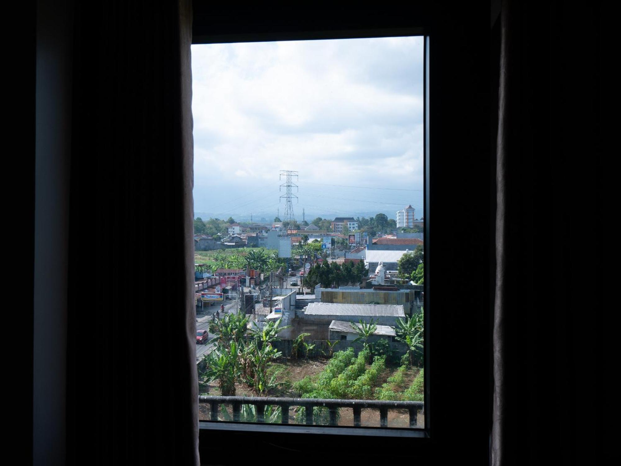 Meotel Purwokerto Eksteriør bilde